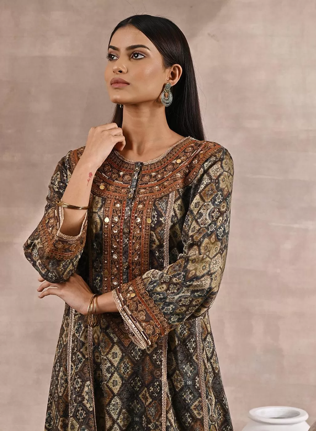 Brown Ethnic Printed Kurta Set with Fine Neck Work