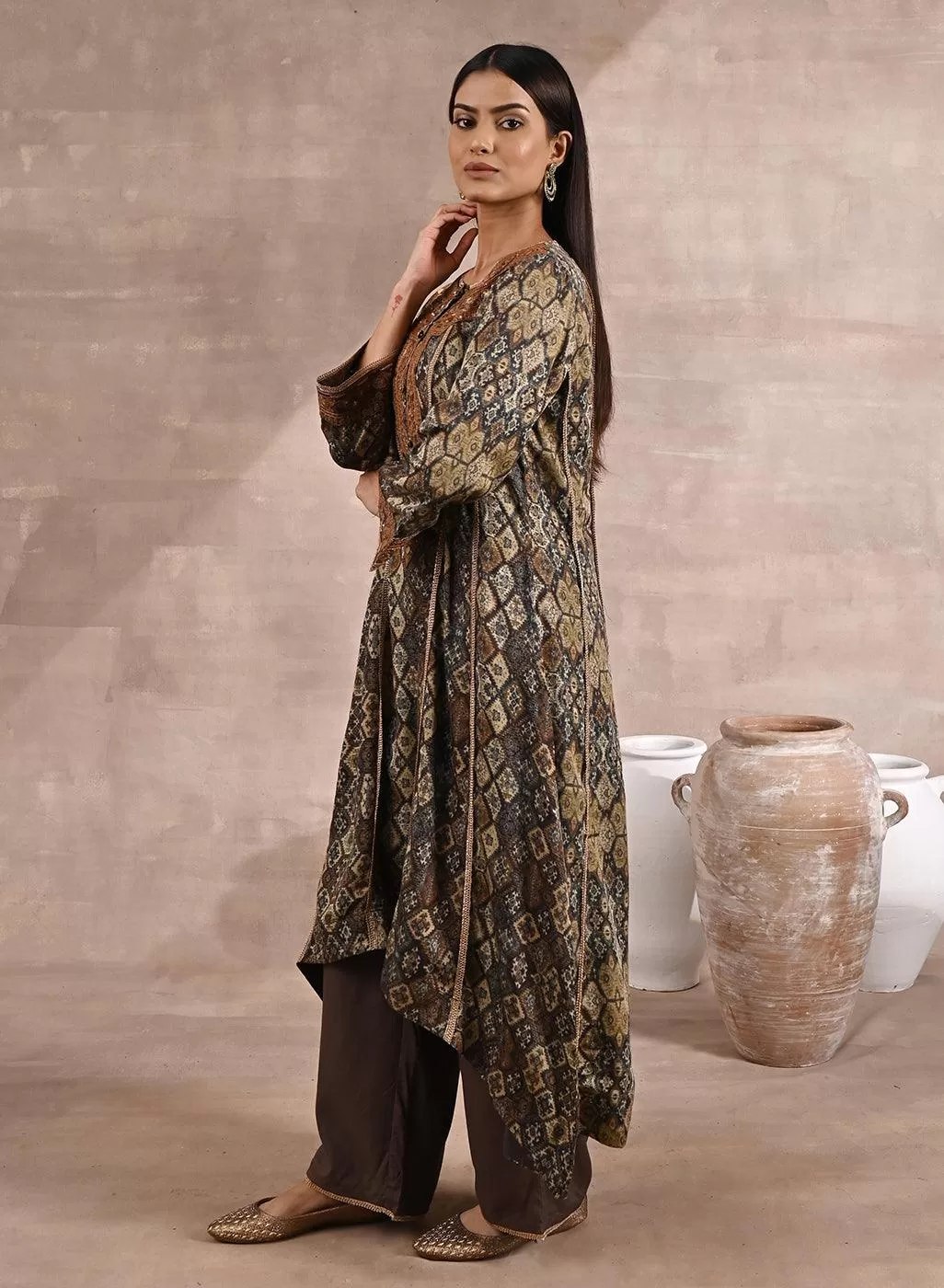 Brown Ethnic Printed Kurta Set with Fine Neck Work