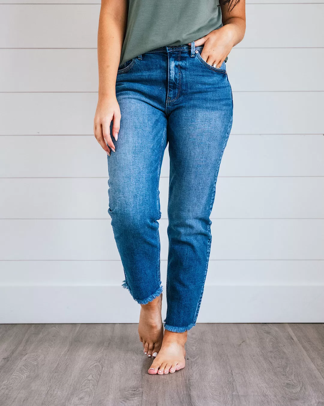 KanCan Karina Fray Hem Straight Jeans