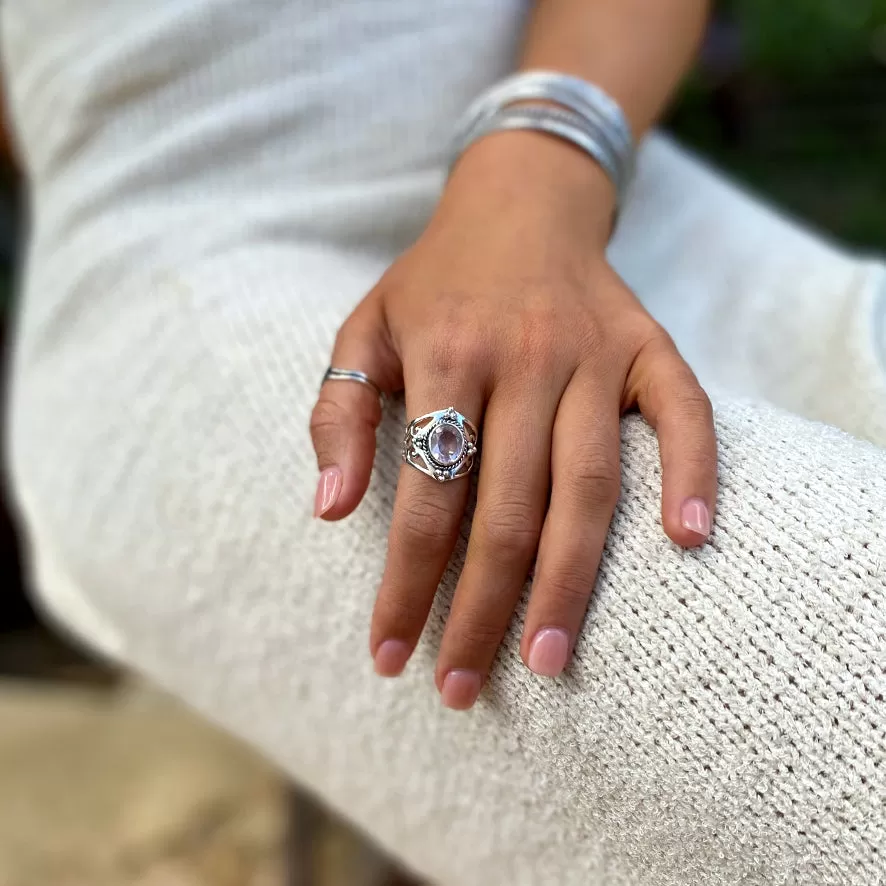 Rose Quartz Oval Gemstone Ring - Surya